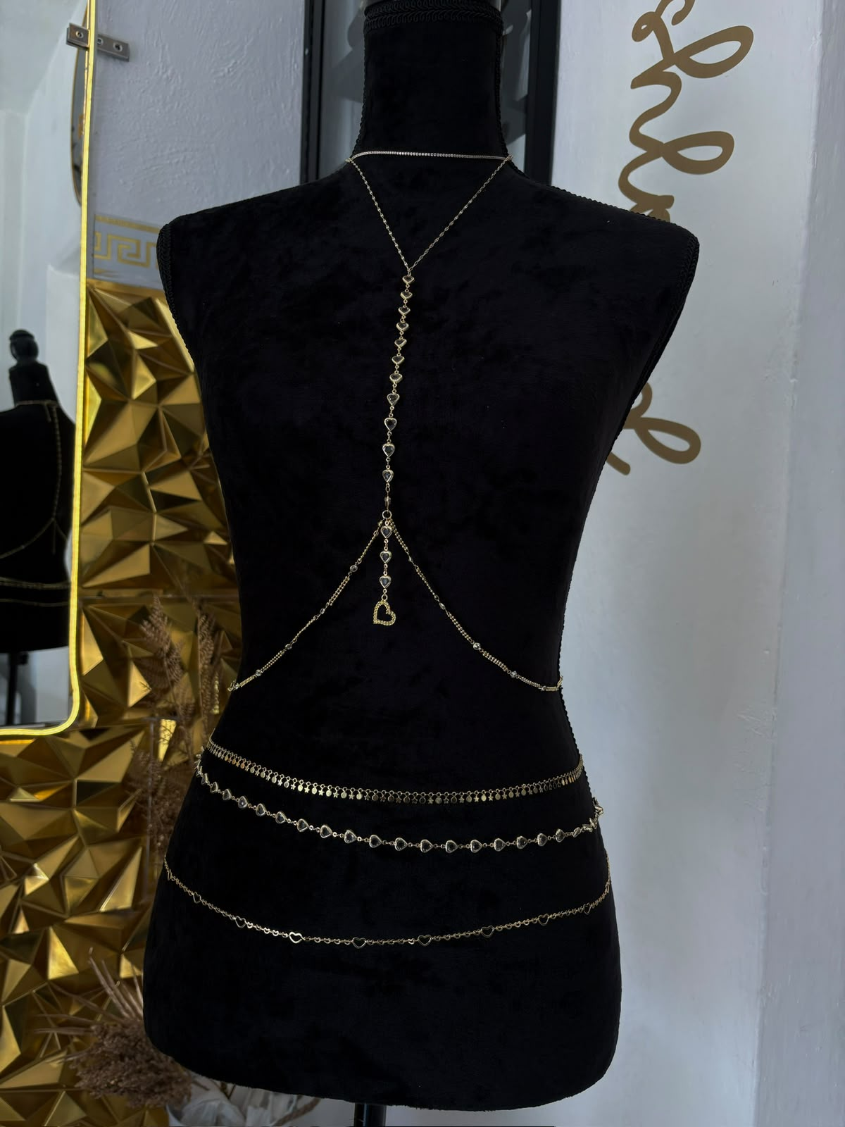 Detalle de cadenas corporales Blushloved